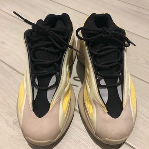 UA Yeezy 700 V3 Safflower Men 8